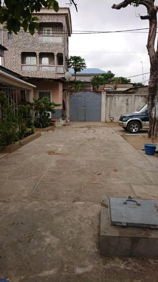 Hotel Auberge-Ngomson Brazzaville Exterior foto